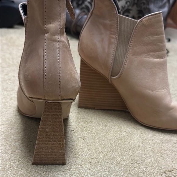 Jeffrey Campbell Tan Ankle Booties Fashionable Shoes - Picture 4 of 10